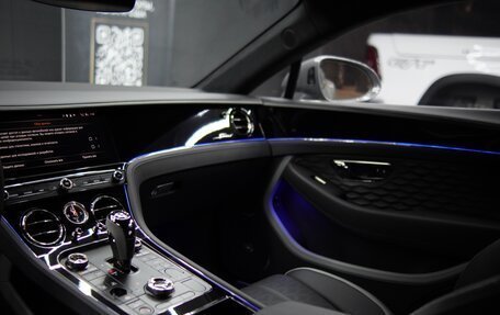 Bentley Continental GT, 2025 год, 150 000 000 рублей, 9 фотография