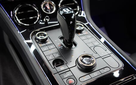 Bentley Continental GT, 2025 год, 150 000 000 рублей, 10 фотография