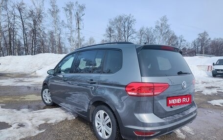 Volkswagen Touran III, 2016 год, 1 650 000 рублей, 8 фотография
