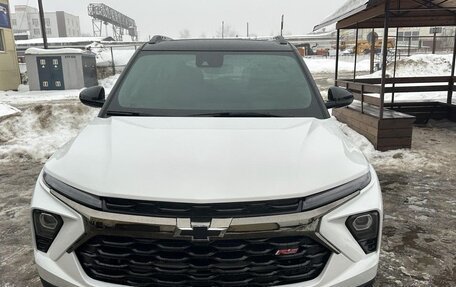 Chevrolet TrailBlazer, 2024 год, 2 080 000 рублей, 3 фотография