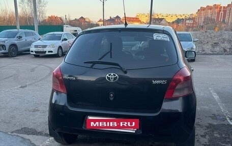 Toyota Yaris III рестайлинг, 2008 год, 500 000 рублей, 8 фотография