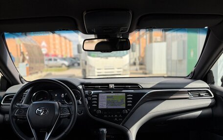 Toyota Camry, 2018 год, 3 300 000 рублей, 11 фотография