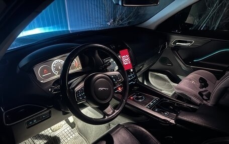 Jaguar F-Pace, 2020 год, 2 100 000 рублей, 5 фотография