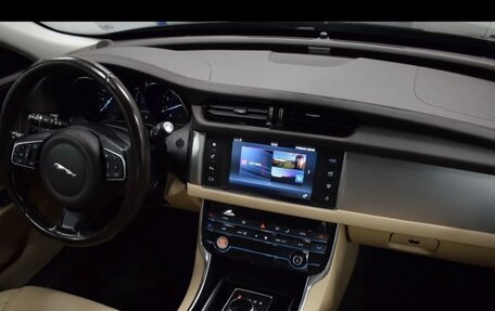 Jaguar XF II, 2016 год, 2 350 000 рублей, 7 фотография