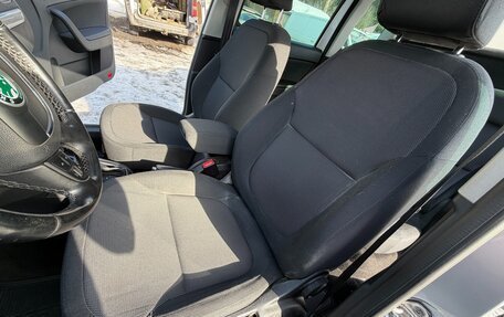 Skoda Yeti I рестайлинг, 2013 год, 1 000 000 рублей, 34 фотография