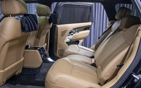 Land Rover Range Rover IV рестайлинг, 2023 год, 18 998 000 рублей, 12 фотография