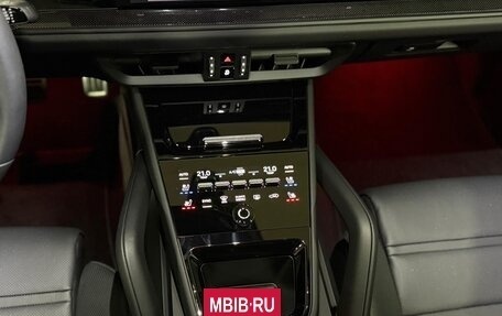 Porsche Cayenne III, 2025 год, 19 фотография