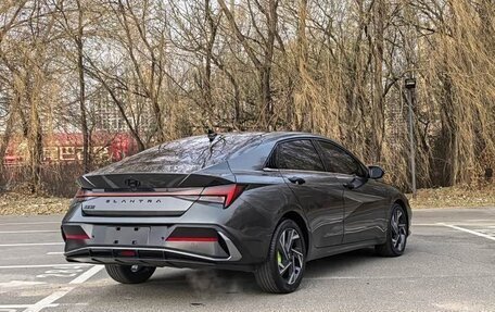 Hyundai Elantra, 2023 год, 1 600 000 рублей, 4 фотография