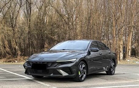 Hyundai Elantra, 2023 год, 1 600 000 рублей, 3 фотография