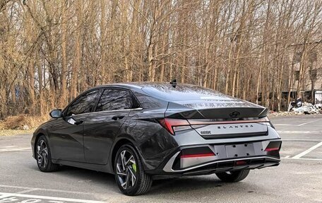 Hyundai Elantra, 2023 год, 1 600 000 рублей, 6 фотография