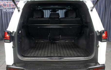 Lexus LX, 2022 год, 16 998 000 рублей, 10 фотография