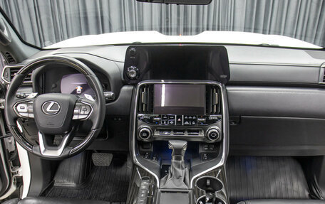 Lexus LX, 2022 год, 16 998 000 рублей, 16 фотография