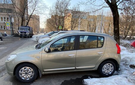 Renault Sandero I, 2013 год, 610 000 рублей, 2 фотография