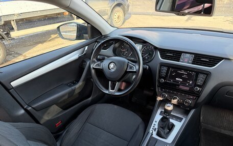 Skoda Octavia, 2015 год, 1 450 000 рублей, 9 фотография