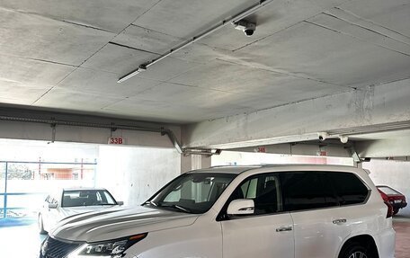 Lexus LX III, 2017 год, 9 900 000 рублей, 1 фотография