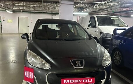 Peugeot 308 II, 2013 год, 18 фотография