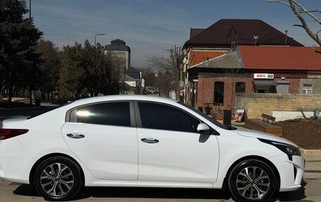 KIA Rio IV, 2021 год, 1 720 000 рублей, 3 фотография