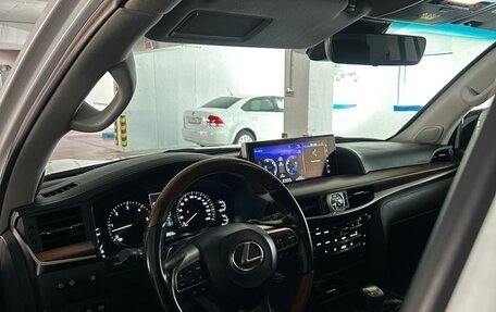 Lexus LX III, 2017 год, 9 900 000 рублей, 7 фотография