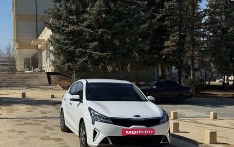 KIA Rio IV, 2021 год, 1 720 000 рублей, 2 фотография