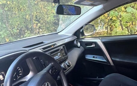 Toyota RAV4, 2016 год, 1 900 000 рублей, 6 фотография