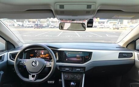 Volkswagen Polo, 2021 год, 1 300 000 рублей, 10 фотография