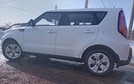 KIA Soul II рестайлинг, 2016 год, 1 300 000 рублей, 1 фотография