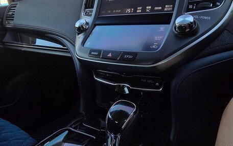 Toyota Crown, 2015 год, 2 900 000 рублей, 8 фотография