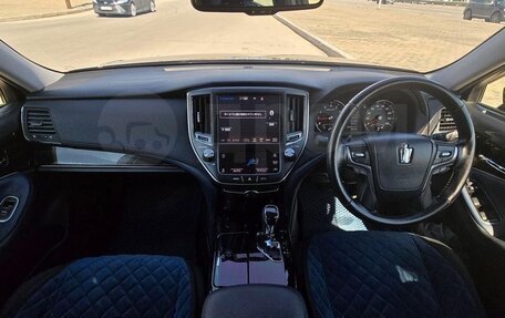 Toyota Crown, 2015 год, 2 900 000 рублей, 7 фотография