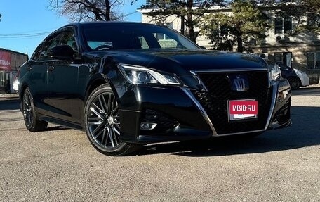 Toyota Crown, 2015 год, 2 900 000 рублей, 11 фотография