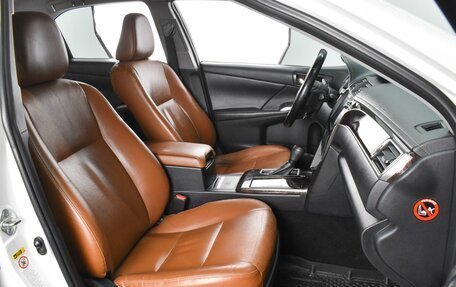 Toyota Camry, 2017 год, 1 925 000 рублей, 8 фотография