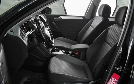 Volkswagen Tiguan II, 2020 год, 2 387 000 рублей, 10 фотография