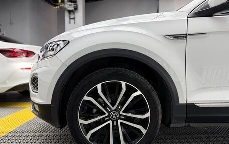 Volkswagen T-Roc I, 2022 год, 1 650 008 рублей, 6 фотография