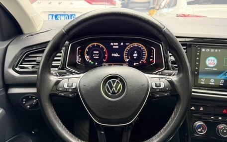 Volkswagen T-Roc I, 2022 год, 1 650 008 рублей, 9 фотография