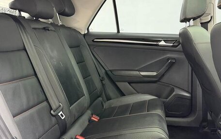 Volkswagen T-Roc I, 2022 год, 1 650 008 рублей, 14 фотография