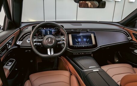 Mercedes-Benz E-Класс, 2024 год, 6 830 000 рублей, 8 фотография