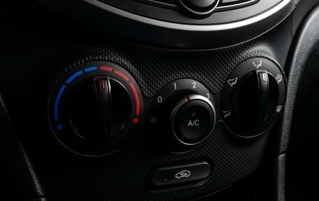 Hyundai Solaris II рестайлинг, 2016 год, 899 000 рублей, 12 фотография