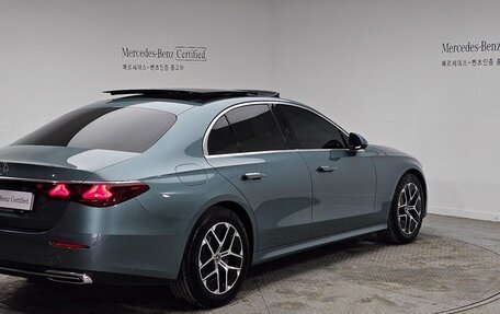 Mercedes-Benz E-Класс, 2025 год, 6 260 000 рублей, 2 фотография