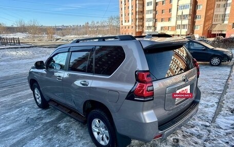 Toyota Land Cruiser Prado 150 рестайлинг 2, 2018 год, 4 690 000 рублей, 10 фотография