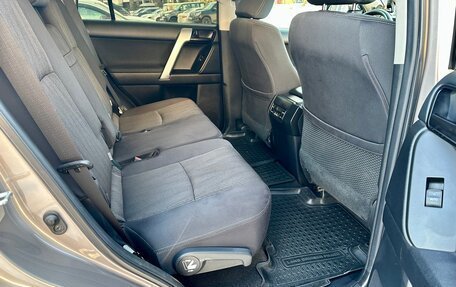 Toyota Land Cruiser Prado 150 рестайлинг 2, 2018 год, 4 690 000 рублей, 25 фотография