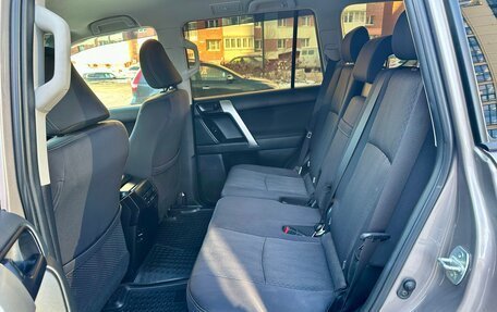 Toyota Land Cruiser Prado 150 рестайлинг 2, 2018 год, 4 690 000 рублей, 21 фотография