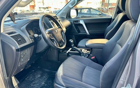 Toyota Land Cruiser Prado 150 рестайлинг 2, 2018 год, 4 690 000 рублей, 15 фотография