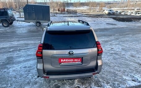 Toyota Land Cruiser Prado 150 рестайлинг 2, 2018 год, 4 690 000 рублей, 12 фотография