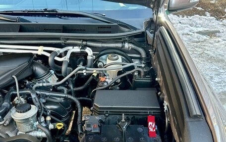 Toyota Land Cruiser Prado 150 рестайлинг 2, 2018 год, 4 690 000 рублей, 33 фотография