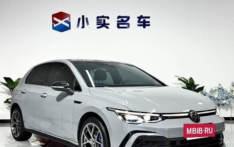 Volkswagen Golf VIII, 2023 год, 1 940 000 рублей, 3 фотография