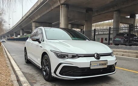 Volkswagen Golf VIII, 2023 год, 2 027 000 рублей, 2 фотография