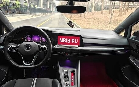 Volkswagen Golf VIII, 2023 год, 2 027 000 рублей, 16 фотография