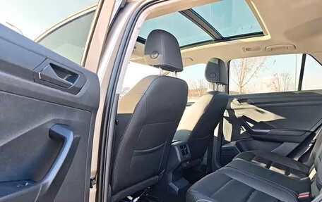 Volkswagen T-Roc I, 2023 год, 2 033 757 рублей, 8 фотография