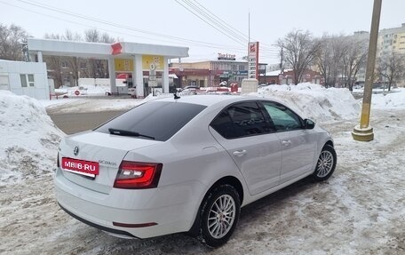Skoda Octavia, 2017 год, 1 800 000 рублей, 4 фотография