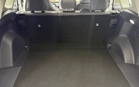 Toyota RAV4, 2025 год, 4 600 000 рублей, 31 фотография