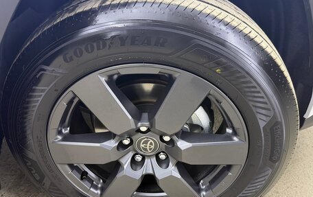 Toyota RAV4, 2025 год, 4 600 000 рублей, 38 фотография